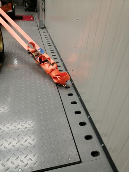 Barra fissaggio multi-punto filo pavimento